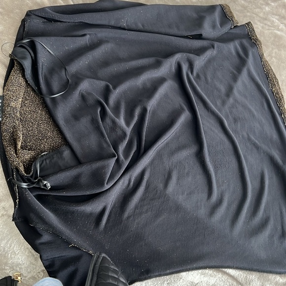 Womens Plus size 3x Cowl neck gold shimmer top. - Picture 10 of 10